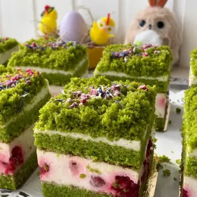 Vaarika-Spinati tort 2 kg (gluteenivaba, piimavaba)